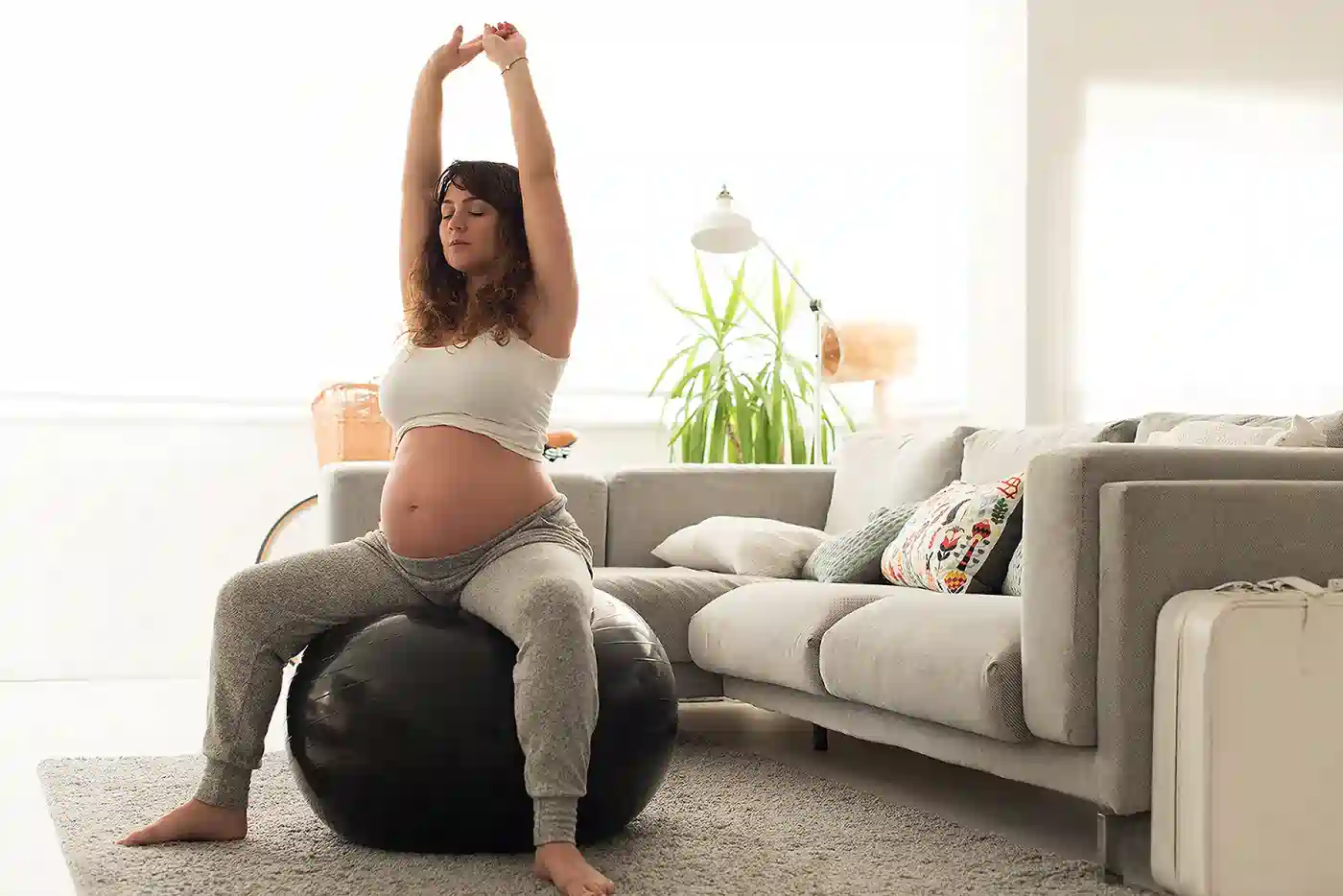 How to Support Your Core Safely During Pregnancy Diss